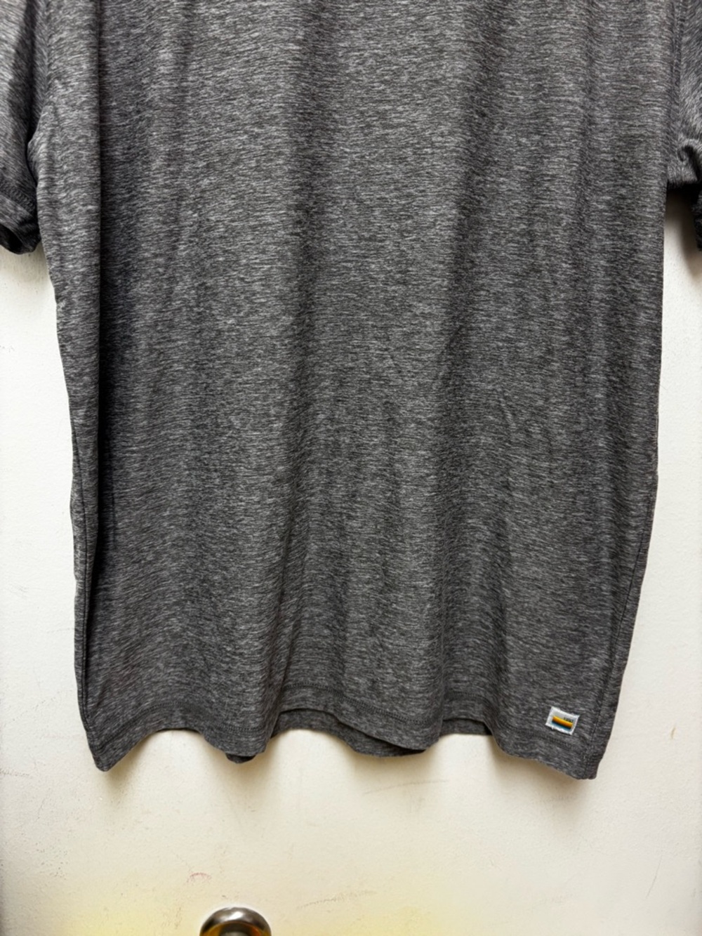 Vuori The Strato Tech Tee Shirt - Picture 7 of 10